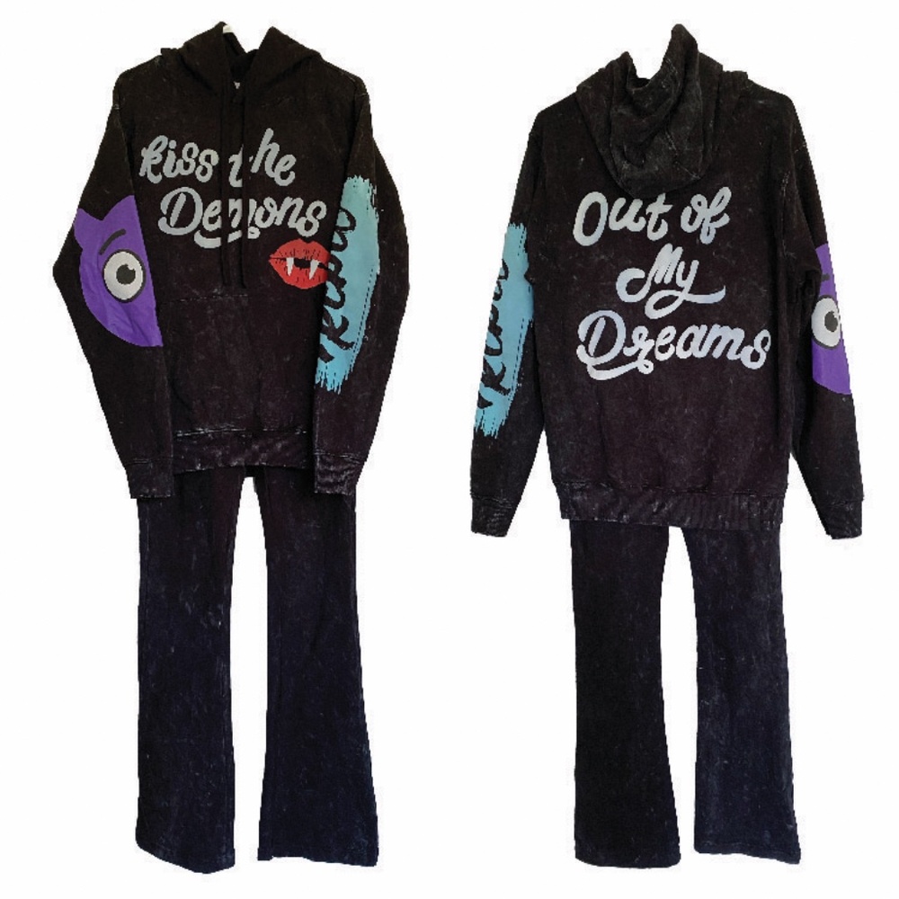 Rebel Minds Sweatsuit Graphic Hoodie & Sweatpants Set Medium Black Wash Unisex
